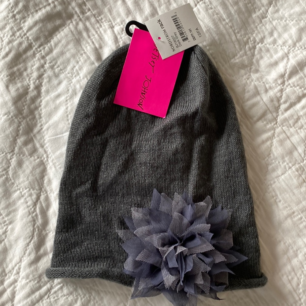 NWT Betsey Johnson Beanie